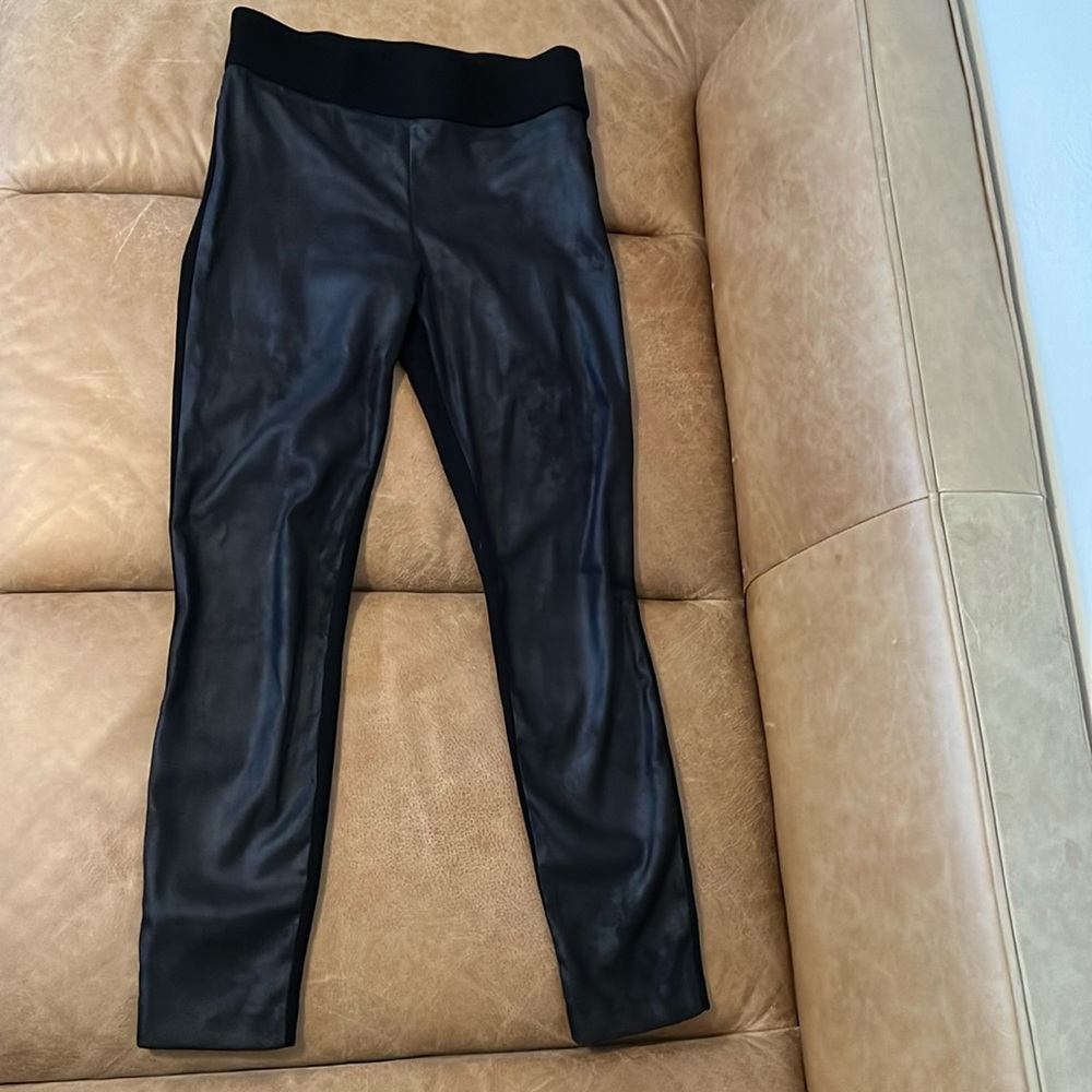 Club Monaco legging in size 8